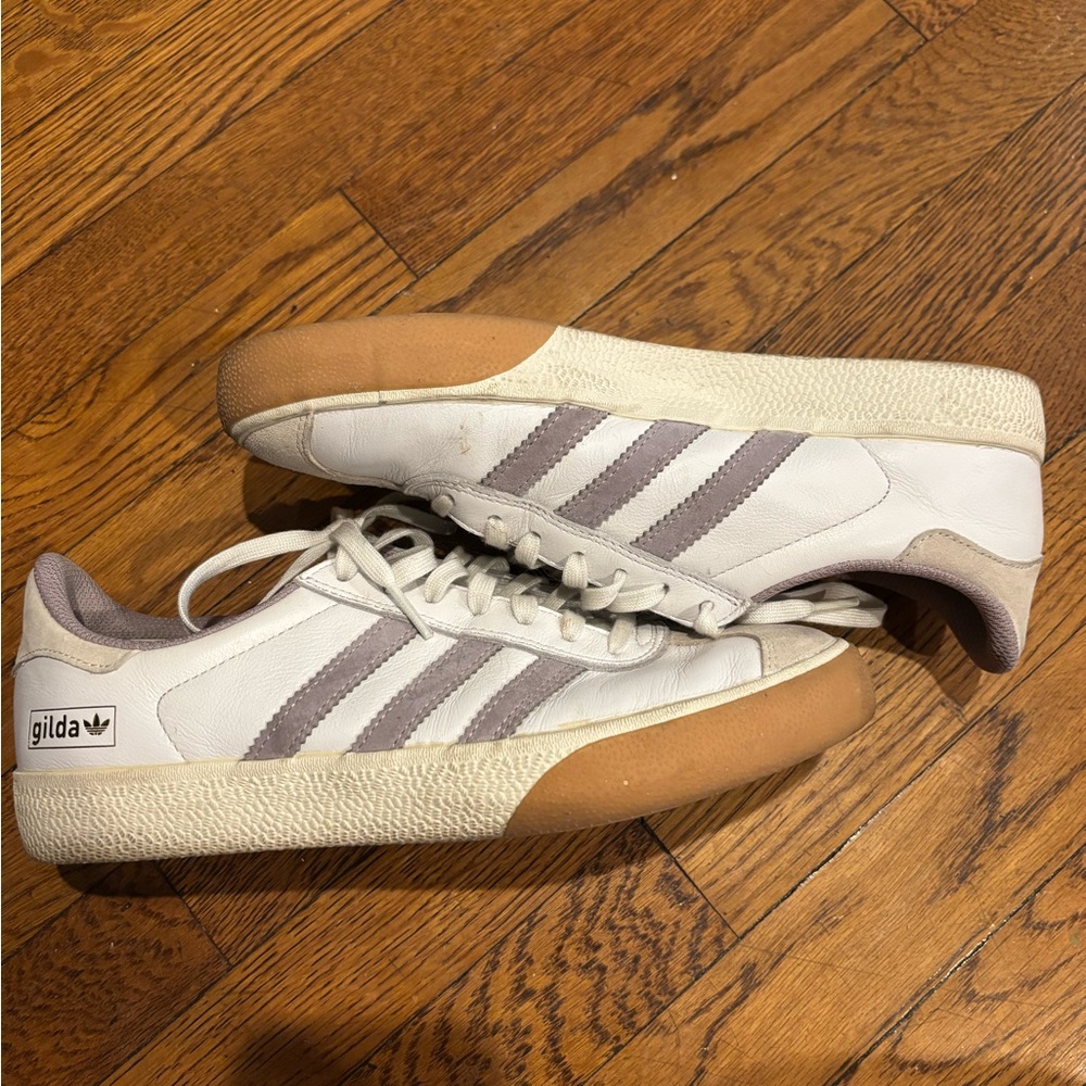 Adidas gazelle adv sneakers
